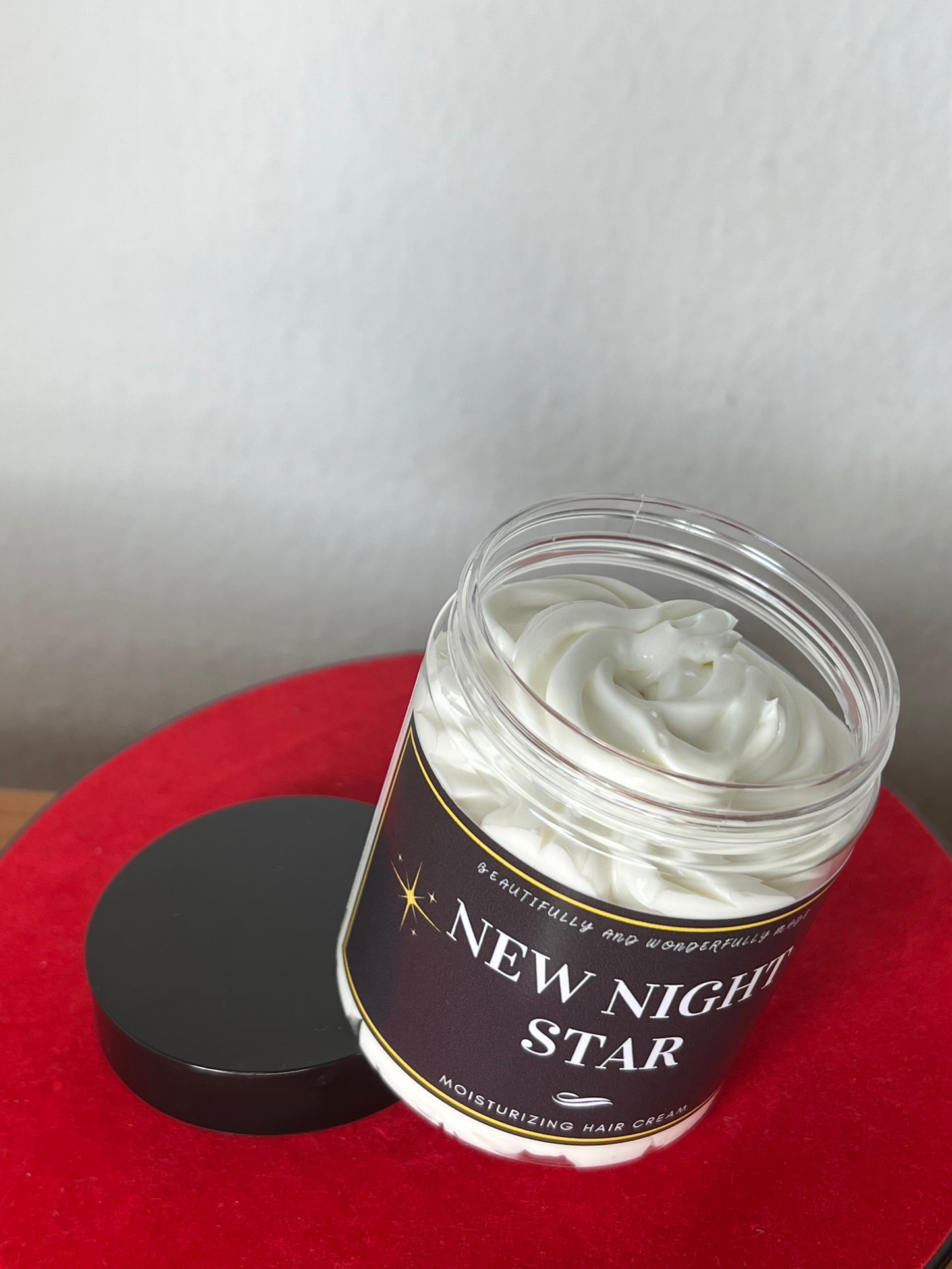 Excellent Hair Moisturizer - Moisturizing Hair Cream By New Night Star - Naturally Strong Hair - Avoids Harsh Chemicals - Strengthens Hair - Made From Natural Products